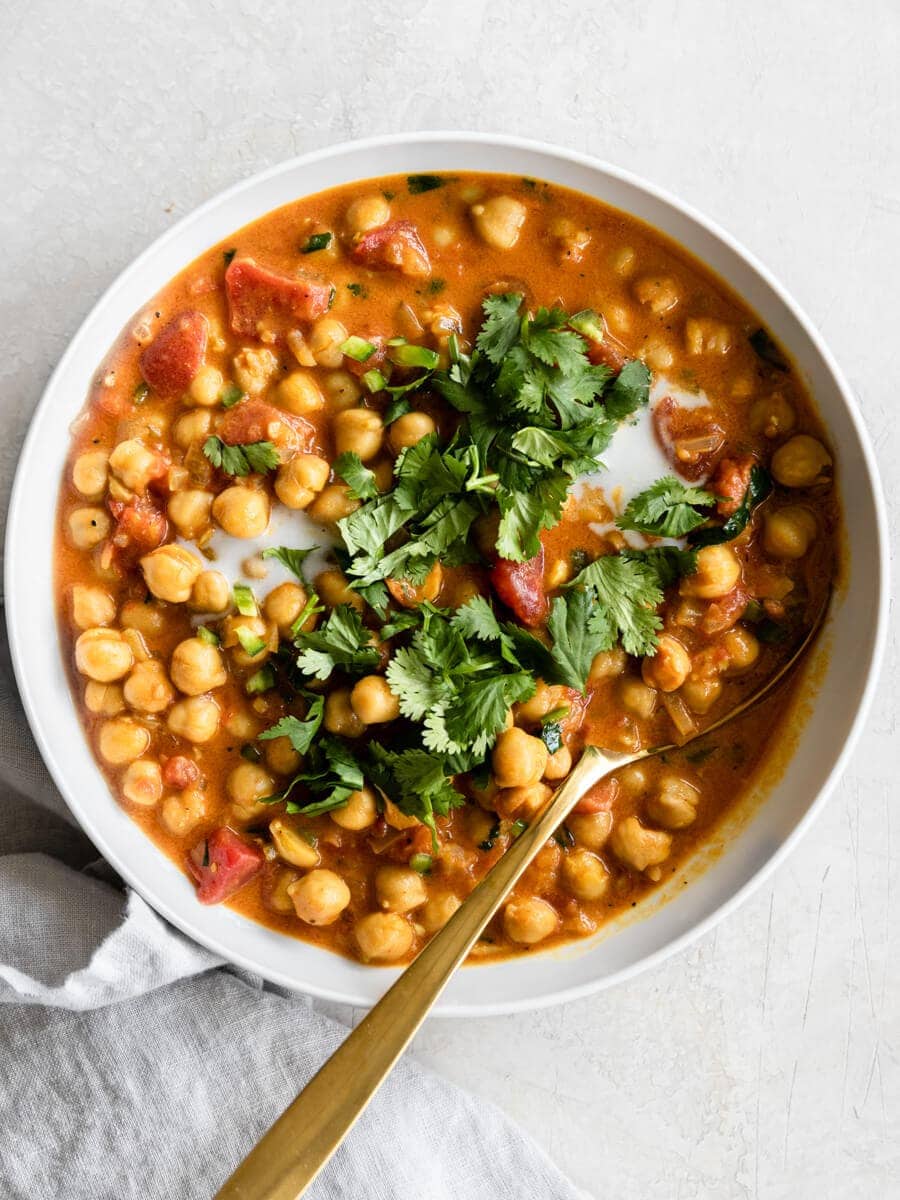 Coconut Chickpea Curry (30 Minutes, Vegan) - vegan new years eve recipes